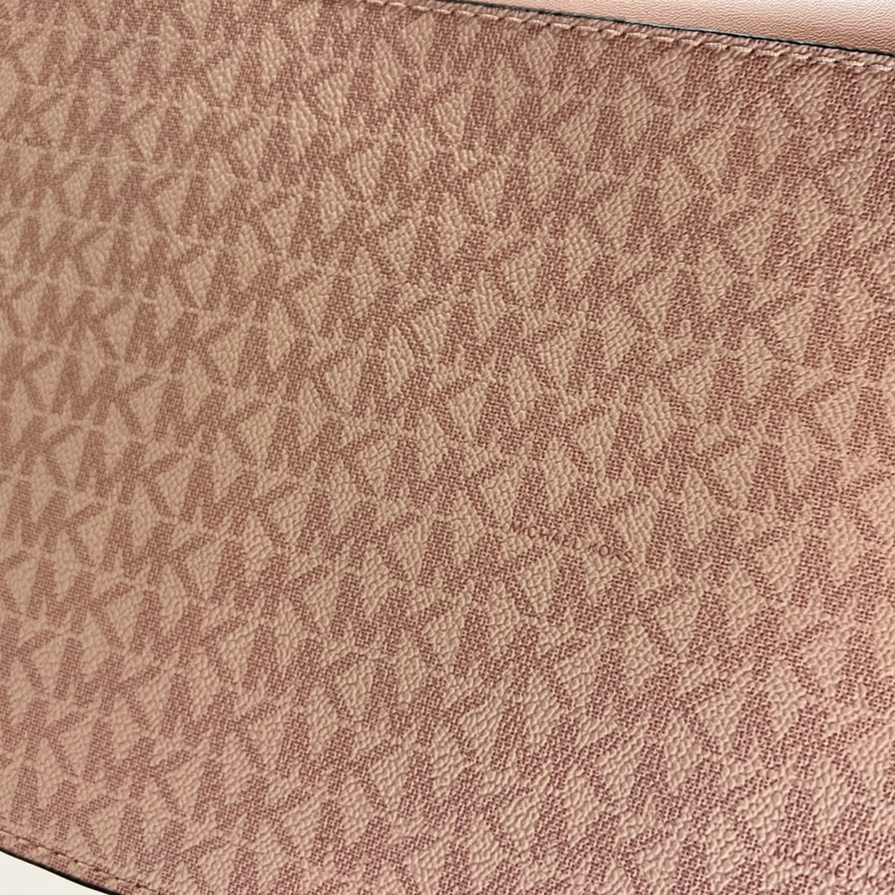 Michael Kors Envelope Pink Leather Signature Pocket Flap Wristlet/Clutch NWOT - Picture 11 of 11